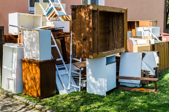 old-furniture-you-need-to-get-rid-of